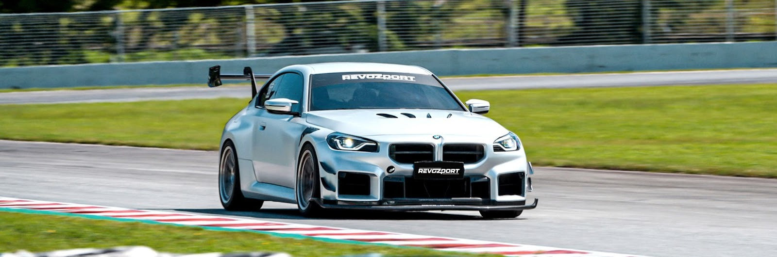 Front vs Rear Downforce Imbalance: What Goes Wrong and Why It Matters at Speed