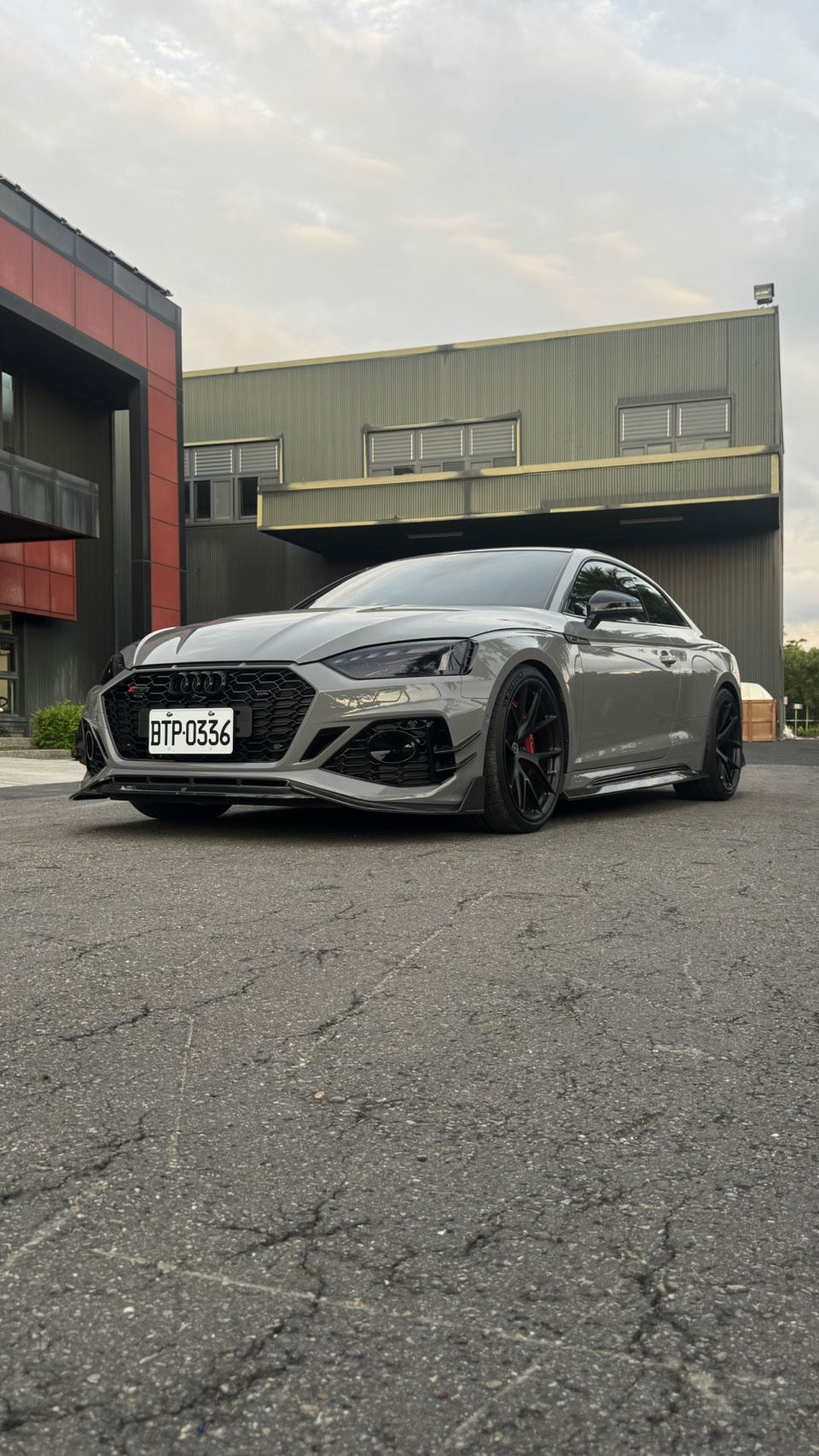 Taiwan Audi RS5 B9.5 Coupe Street Build