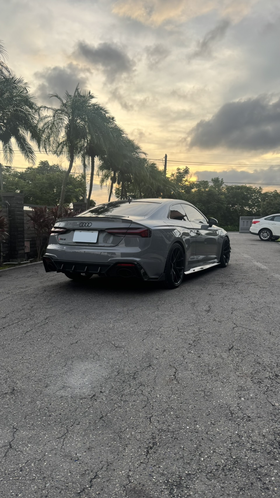 Taiwan Audi RS5 B9.5 Coupe Street Build