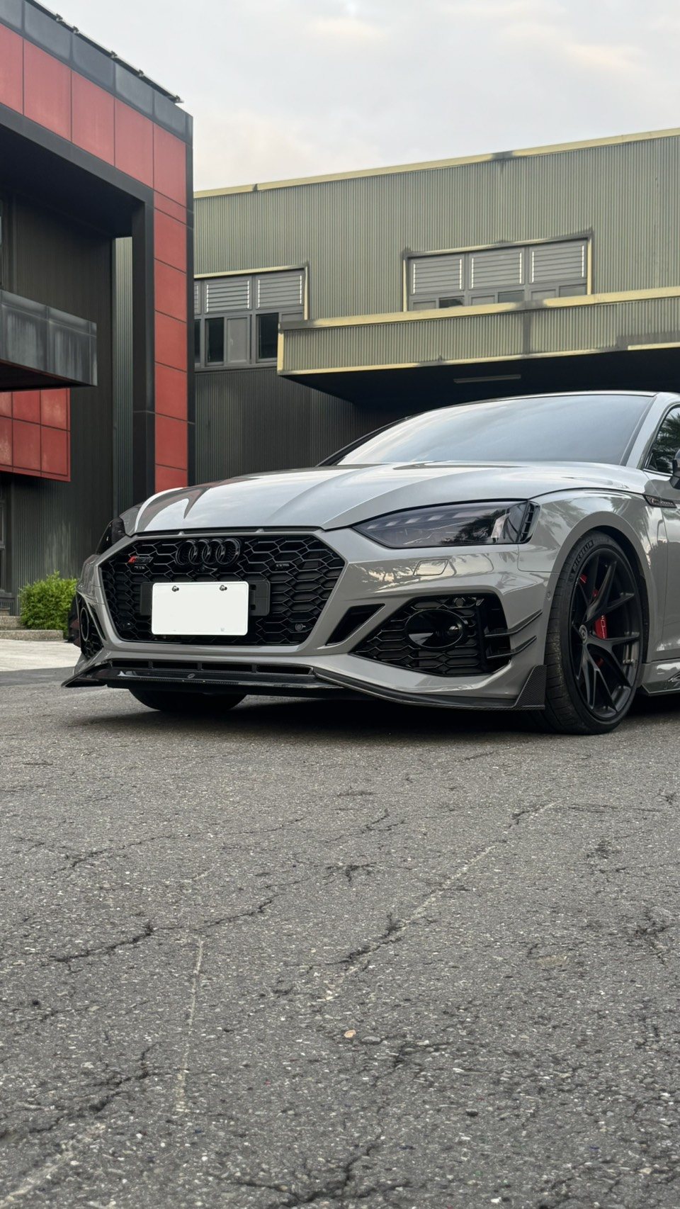 Taiwan Audi RS5 B9.5 Coupe Street Build