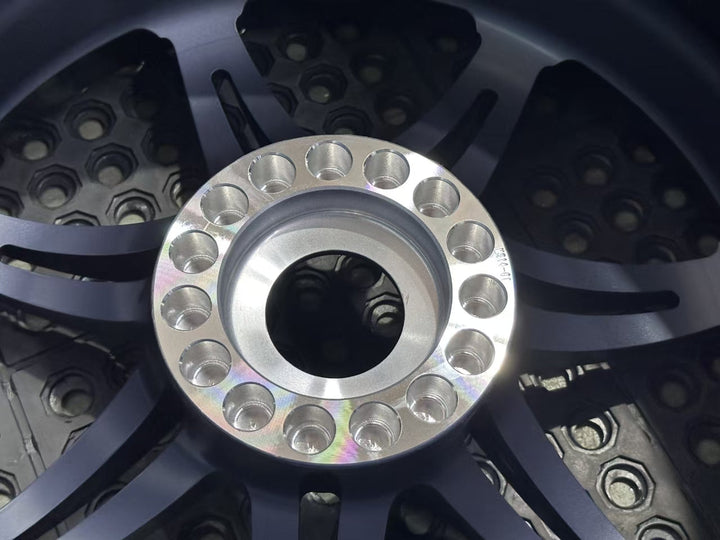 MS14R — Rear mounting surface detail
