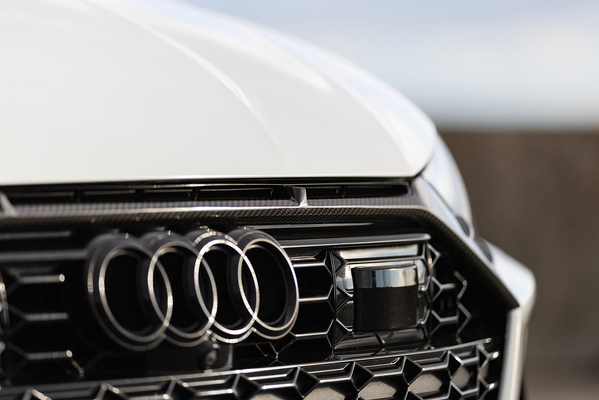 EU Audi RS6 C8 — White Street Build