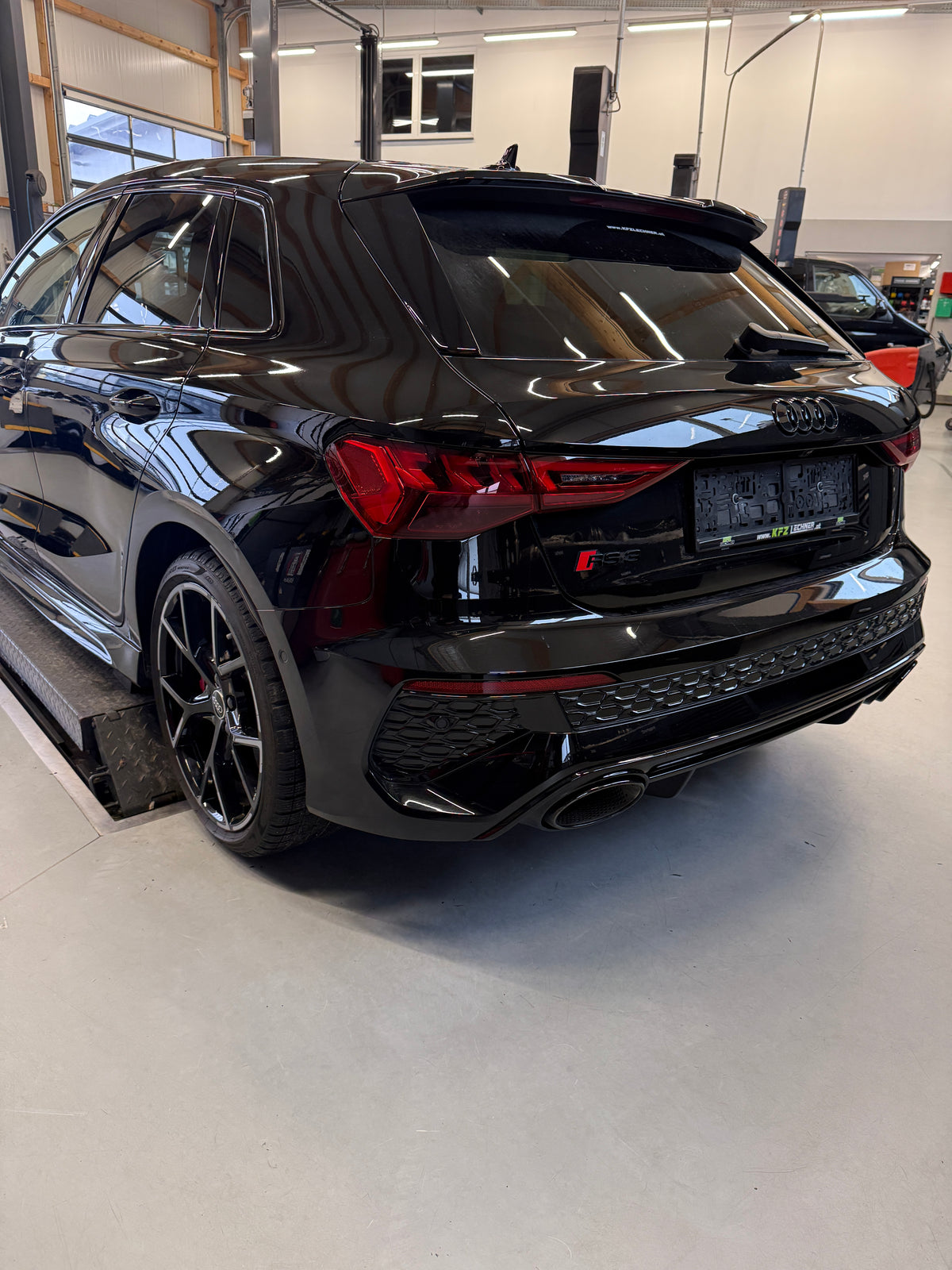 Austria Audi RS3 8Y Sportback Street Build