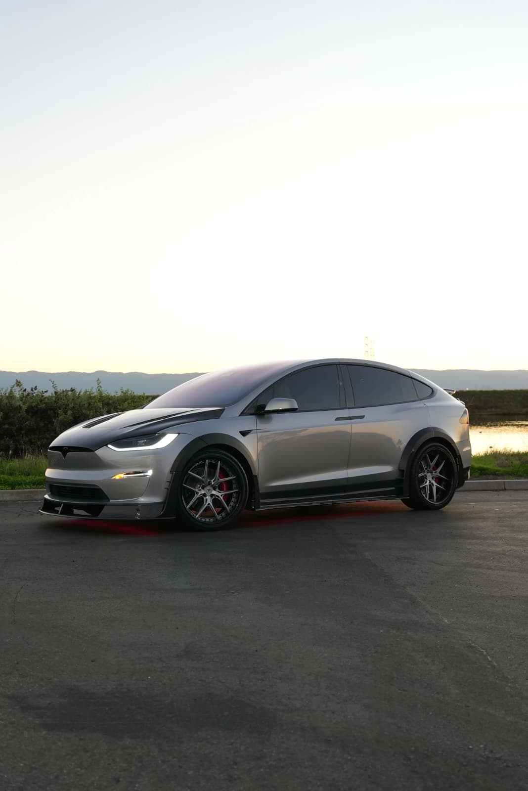 US Tesla Model X — Grey Full Aero Build