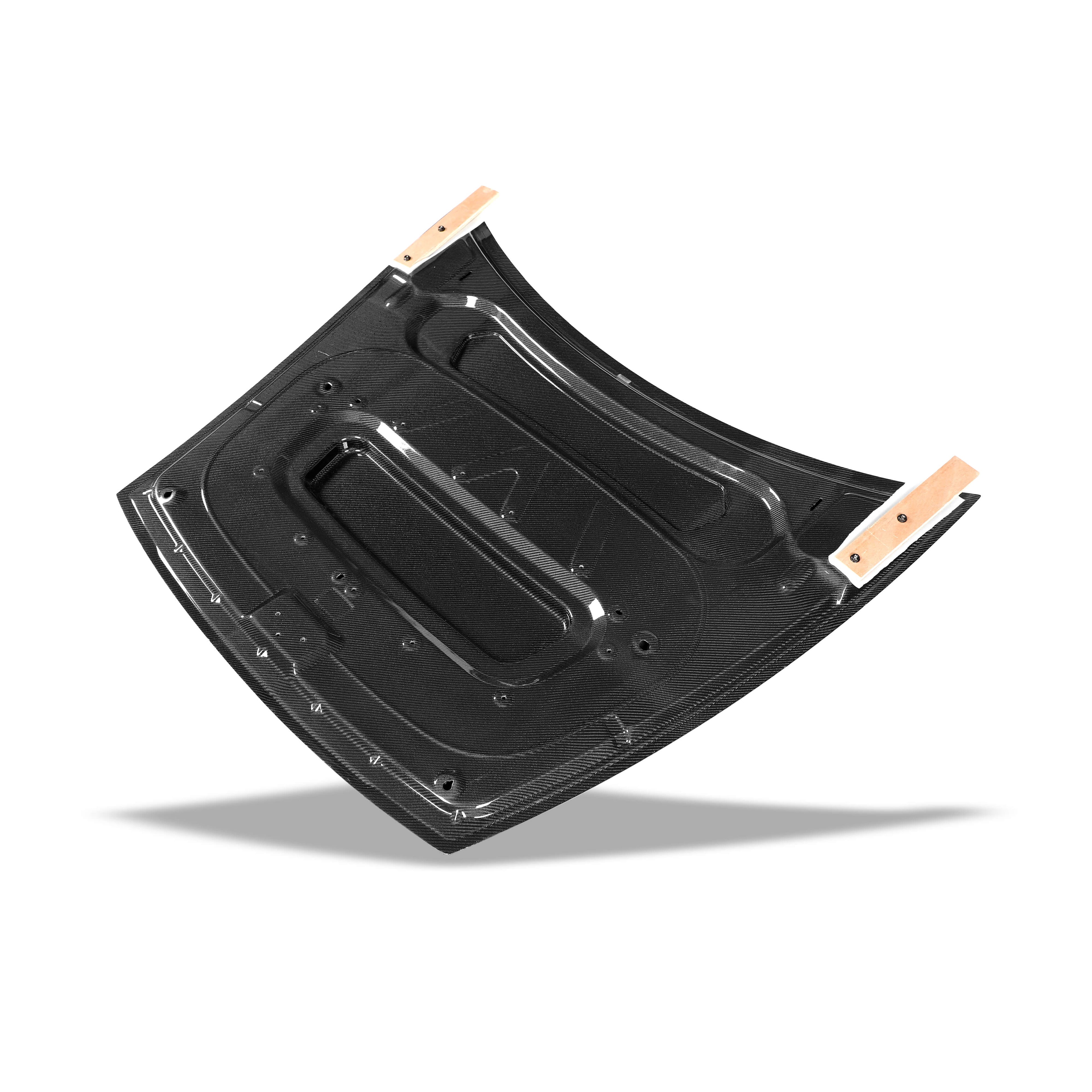 tesla-model-y-facelift-carbon-fiber-hood