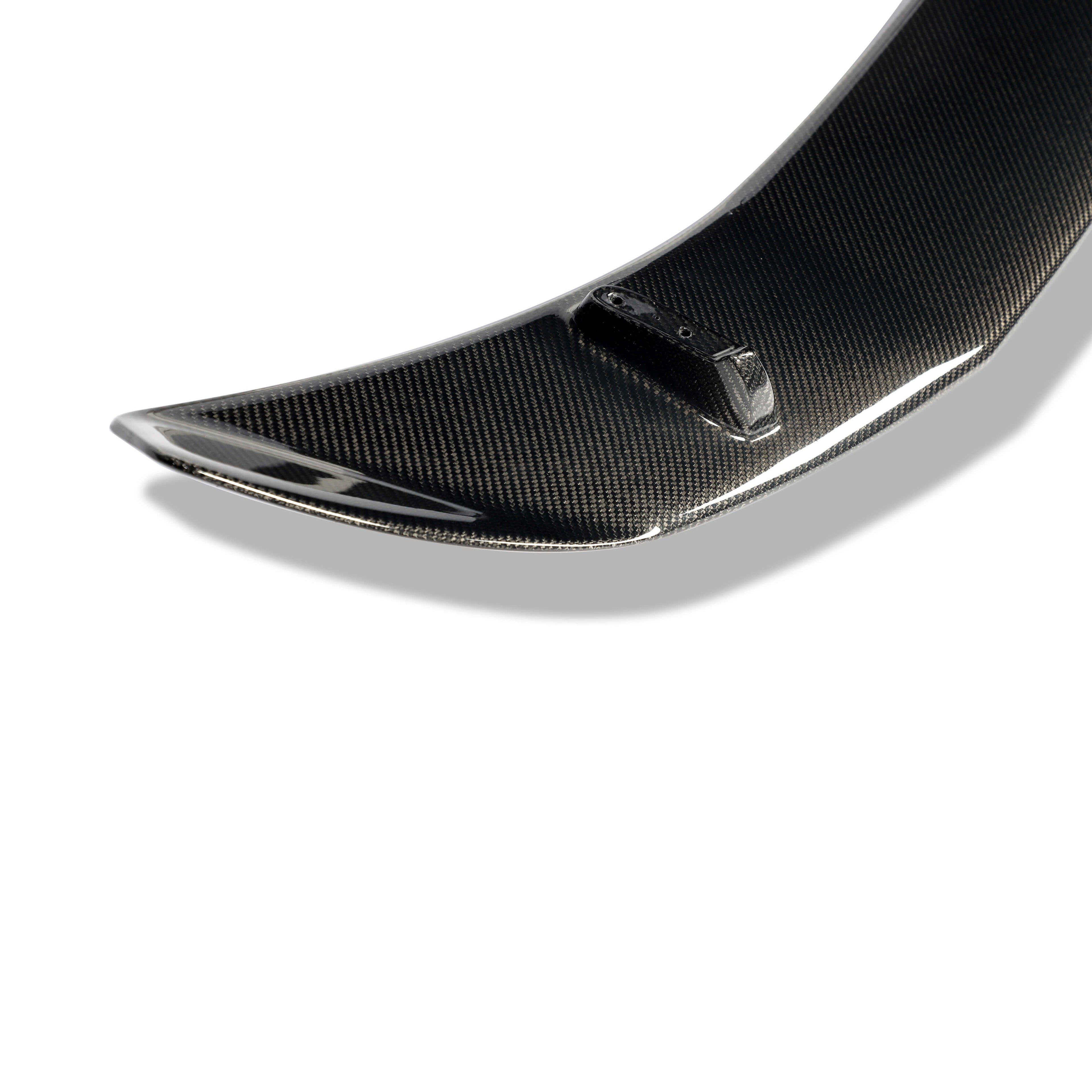 tesla-model-y-facelift-carbon-fiber-rear-spoiler