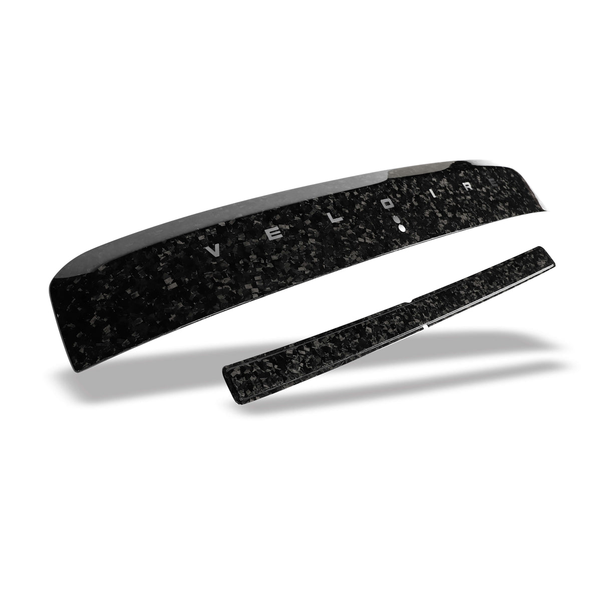 zeekr-9x-carbon-fiber-tailgate-trim-panel