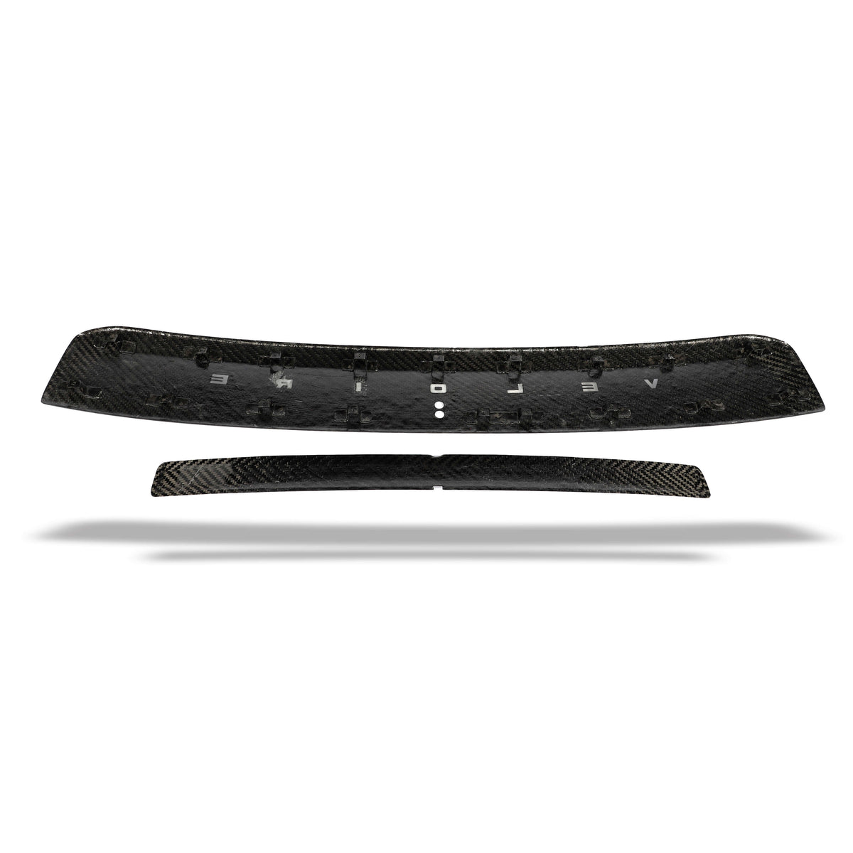 zeekr-9x-carbon-fiber-tailgate-trim-panel