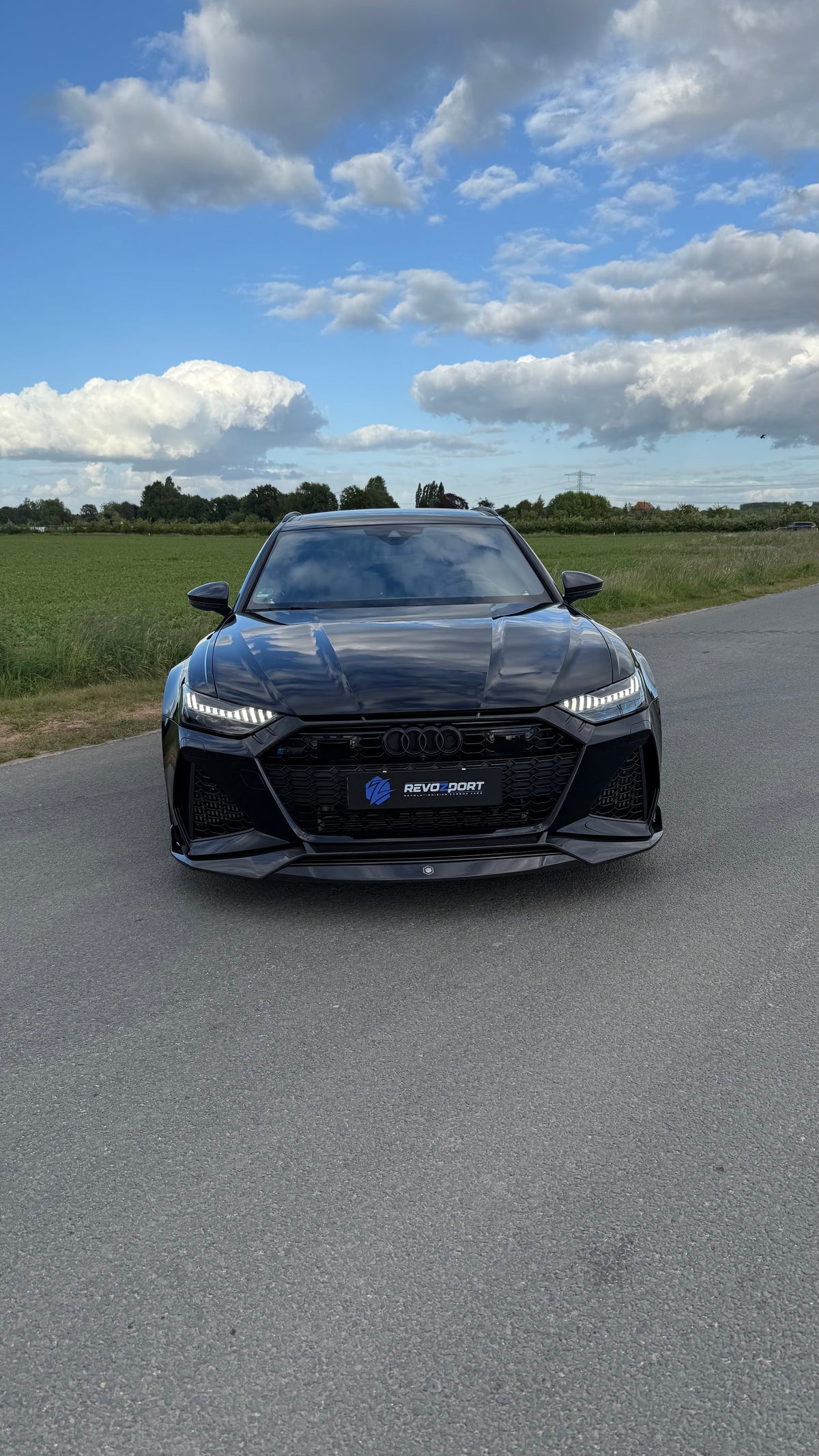 EU Audi RS6 C8 — Black Street Build