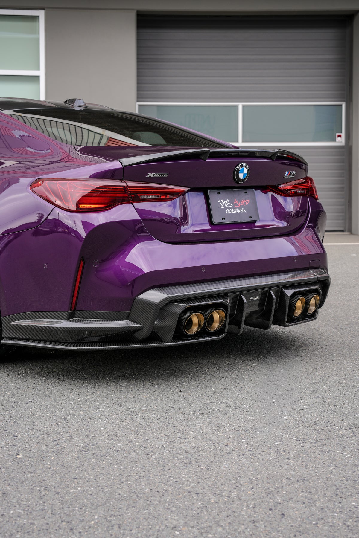 CA BMW M4 G82 — Black Side-Fender Build