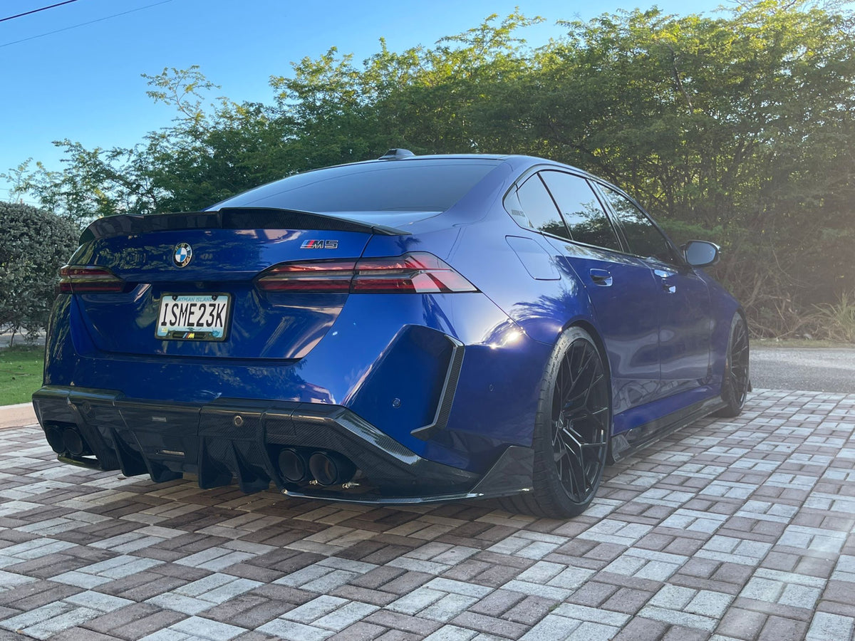 M5 Cayman case202511