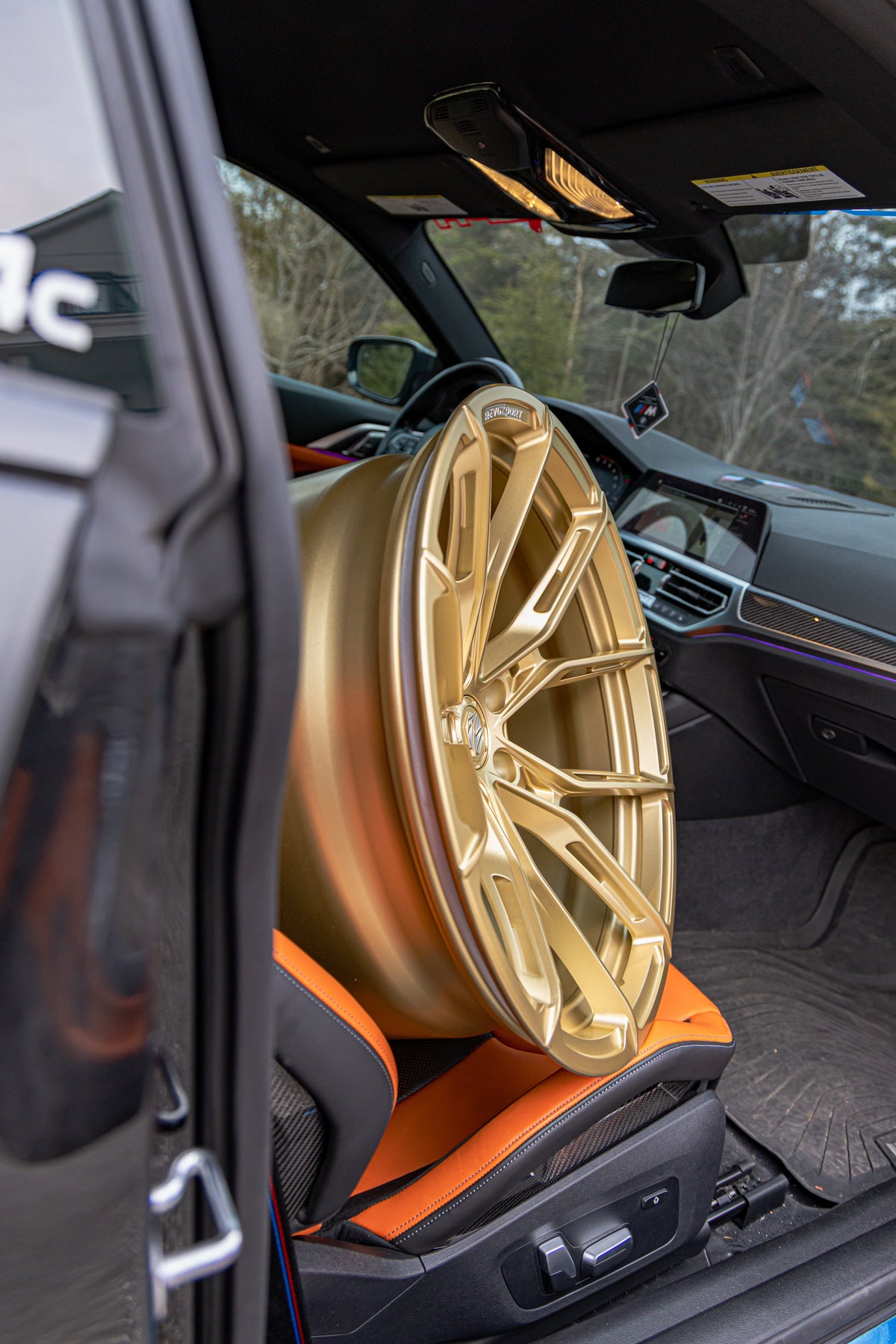 M4 CA W107 Wheels case 202604