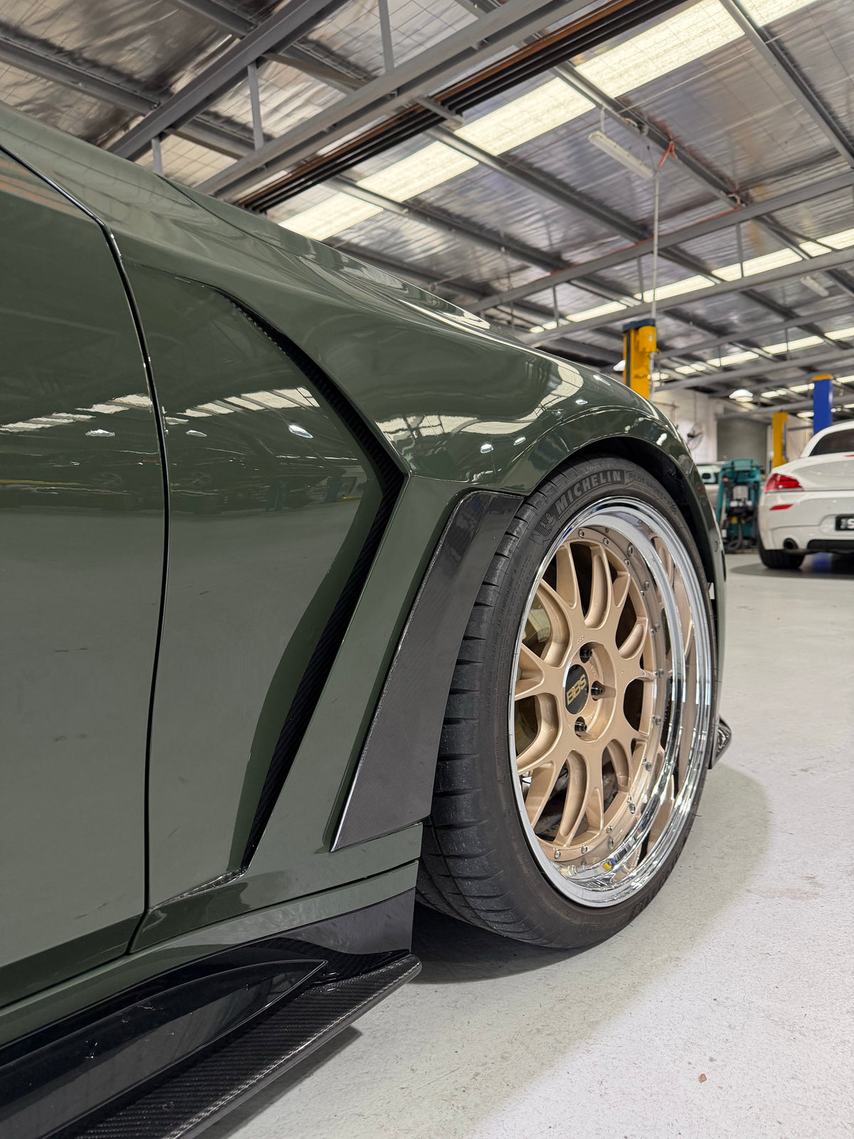 AU G81 M3