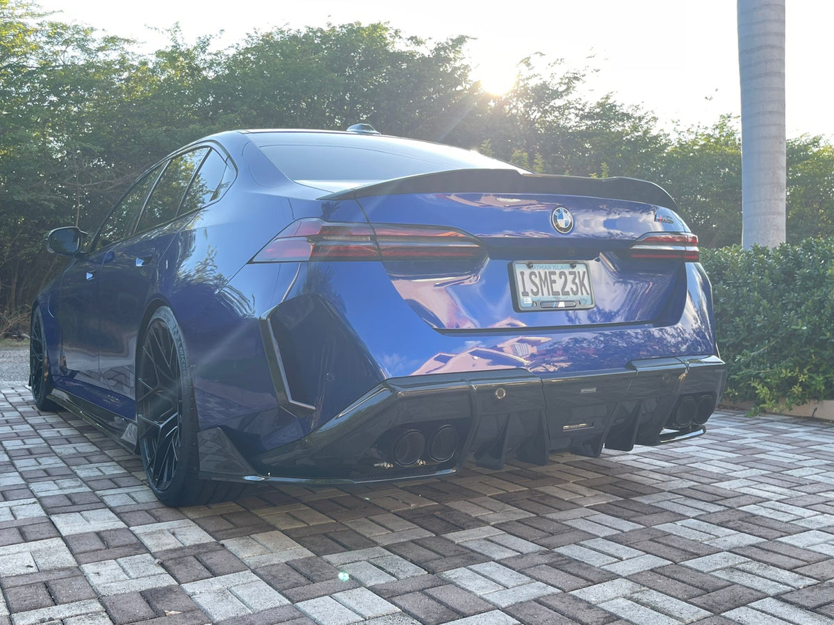 M5 Cayman case202511