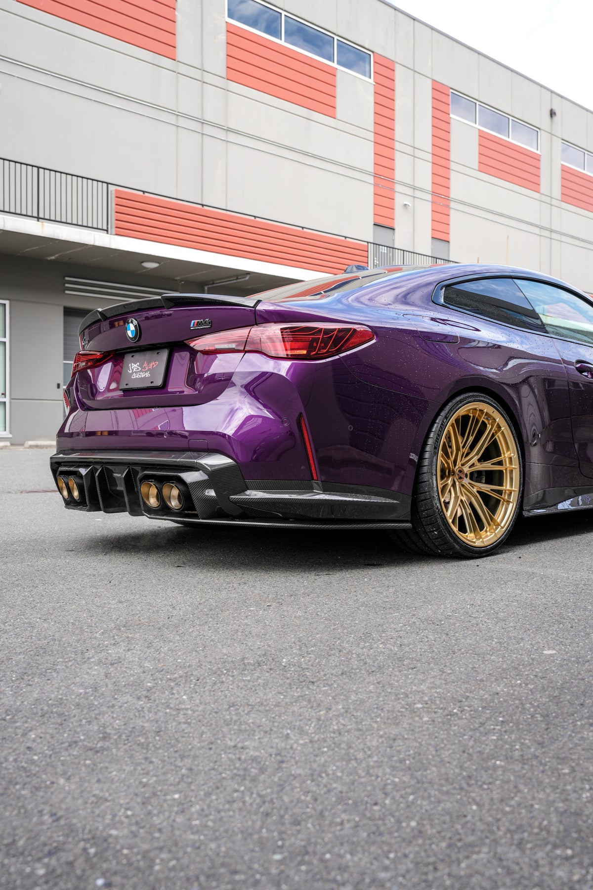 CA BMW M4 G82 — Black Side-Fender Build
